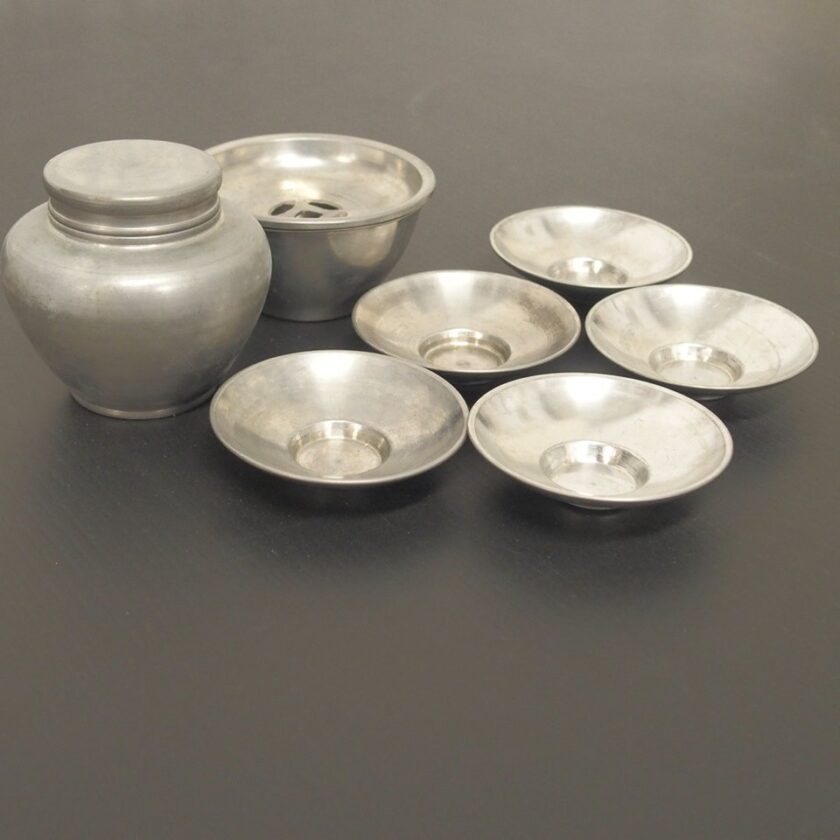 錫の芸術品：乾茂號造の茶器（茶壺・茶托・茶入）の魅力に迫る 【骨董